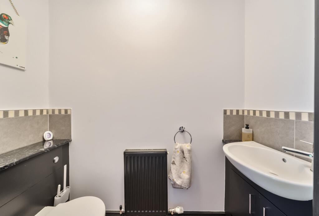 1312674-19-685acd...