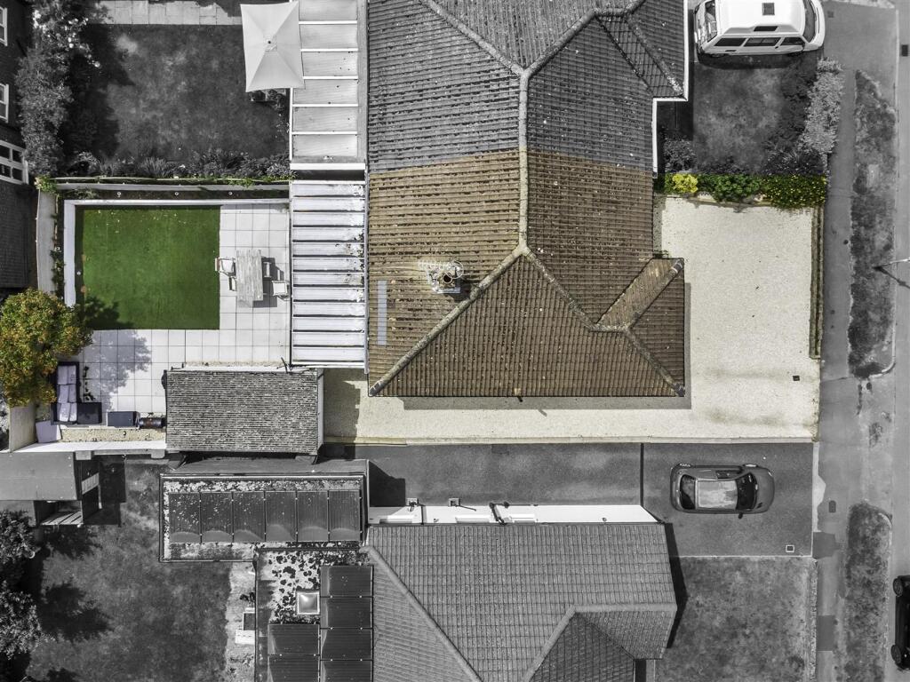 DJI_0432_V2-BW.jpg