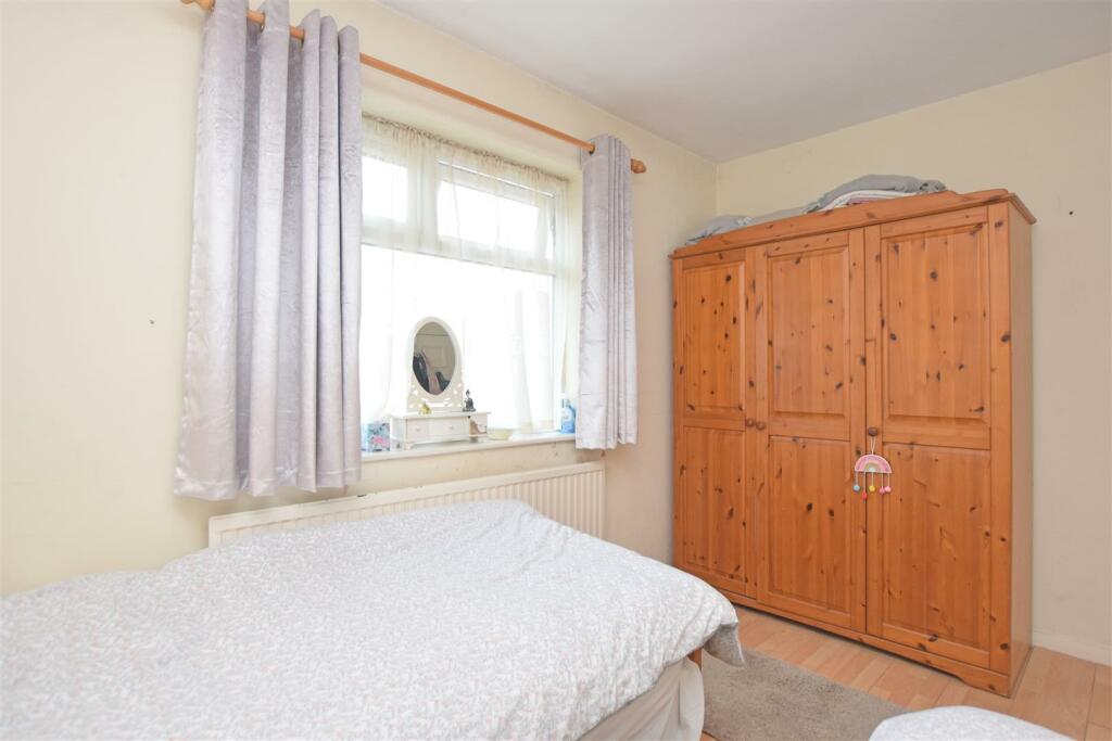 Bedroom 2 V2.JPG