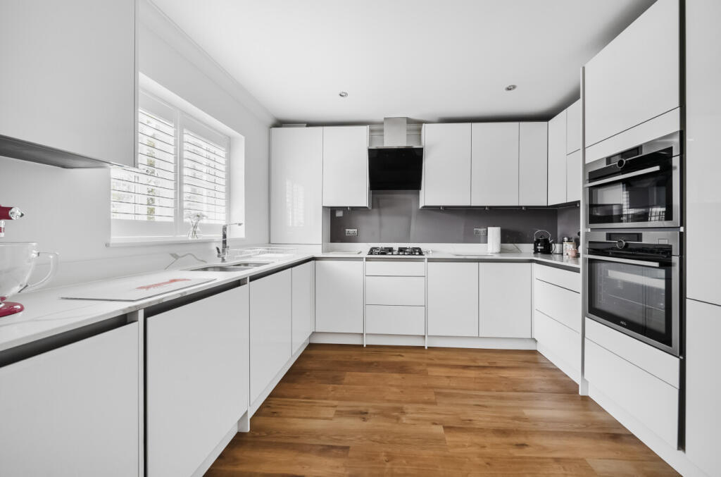 1317509-2-68625e9...