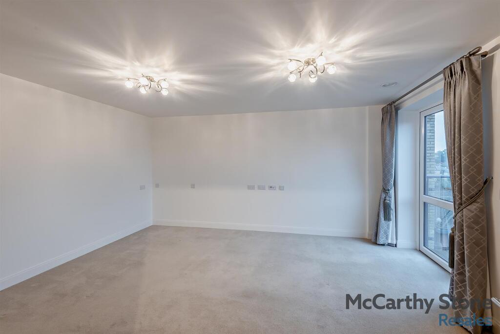 8635426-interior07-800.jpg