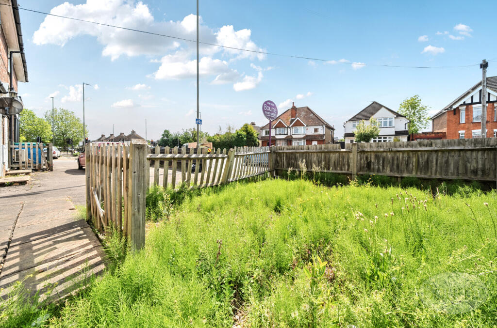 142e404c-afec-4ad...