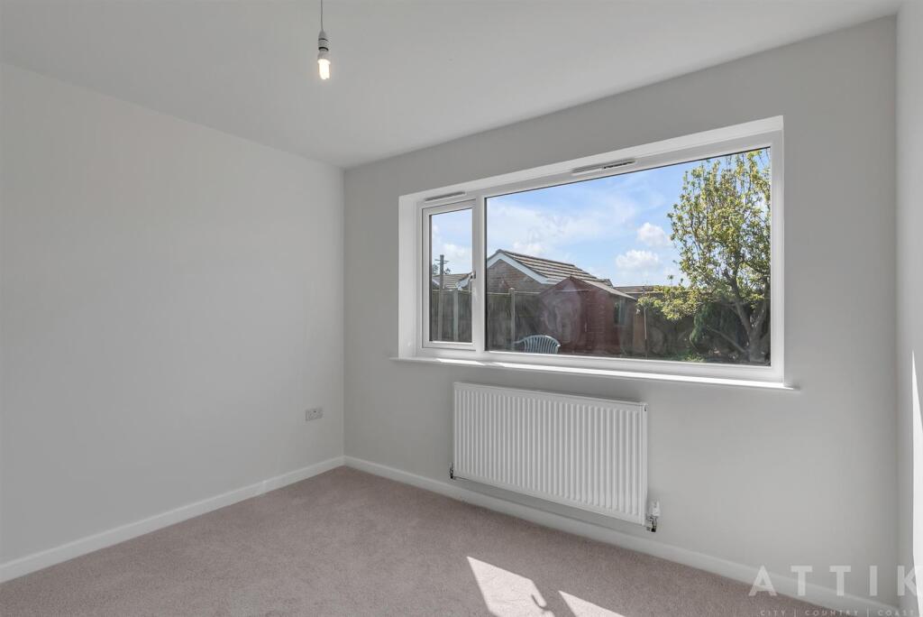 1 Prince Andrews Close, Norwich, NR66XH (18).jpg