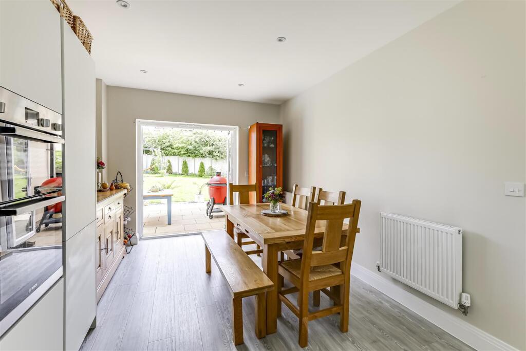 2 Meadowsweet Way, Newport, Saffron Walden, CB11 3