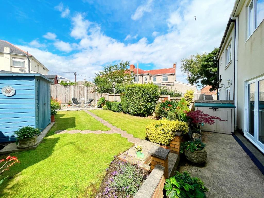 Garden pic 1.jpg