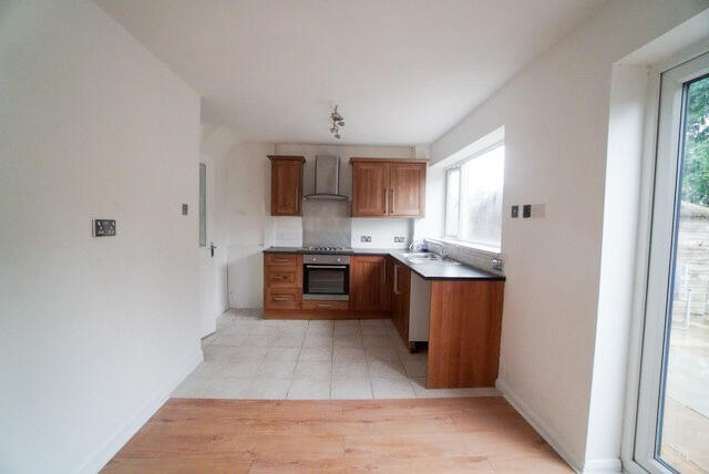 kitchen/dining