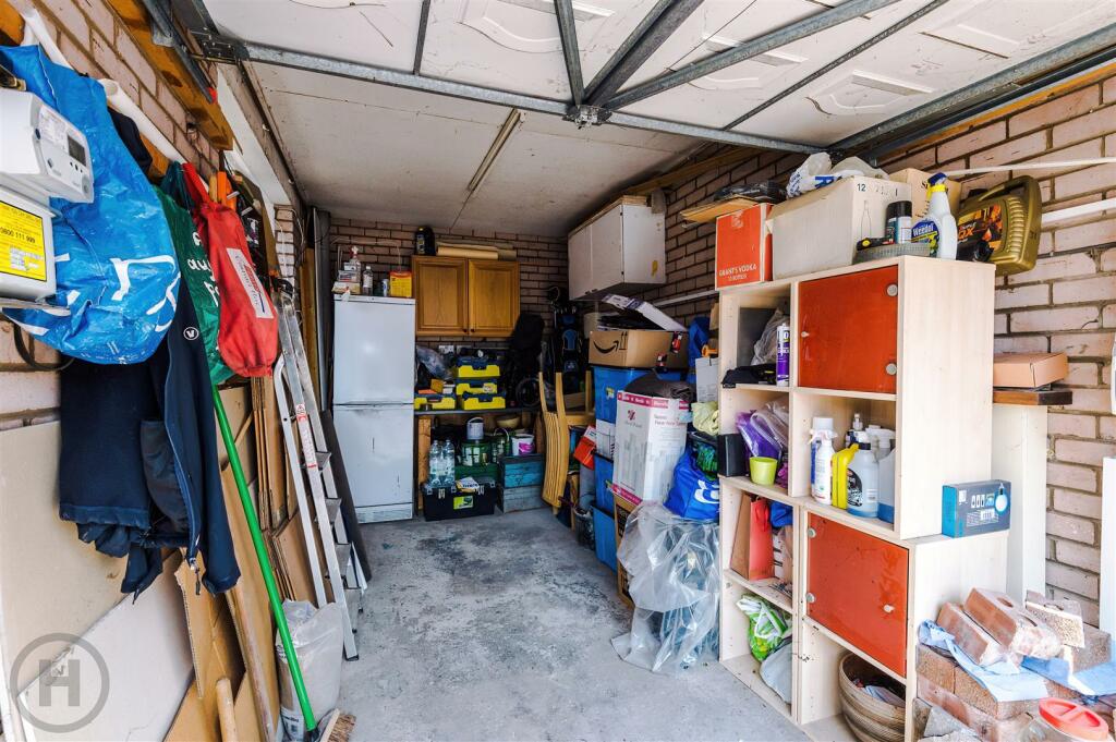 Garage.jpg