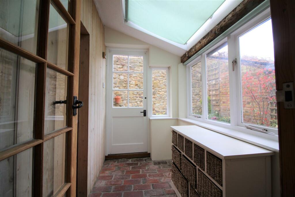 SUN ROOM