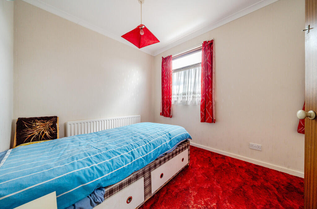 BEDROOM2