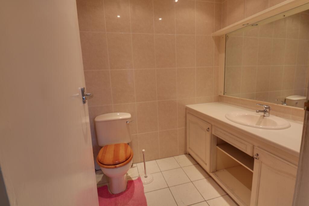 Ensuite To Bedroom 1