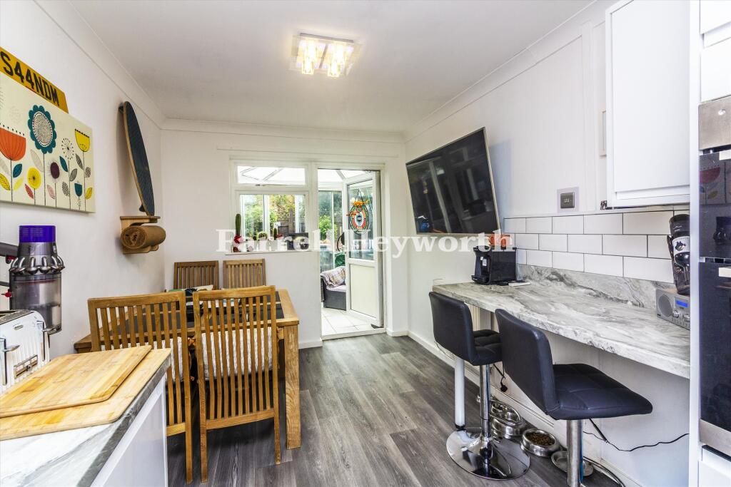 Kitchen Diner image 