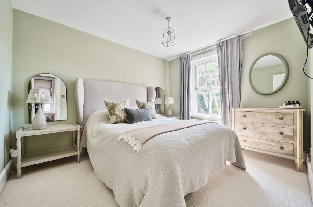 1311460-23-6852d8...