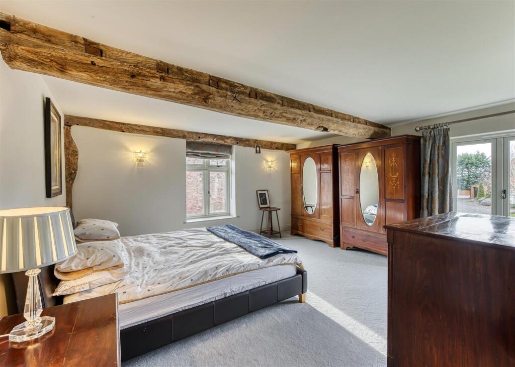 Stockton House-bed2a.jpg