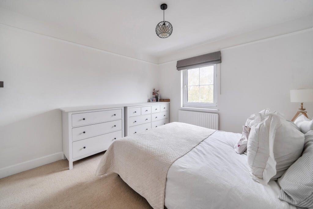 1383371-16-691ca1...