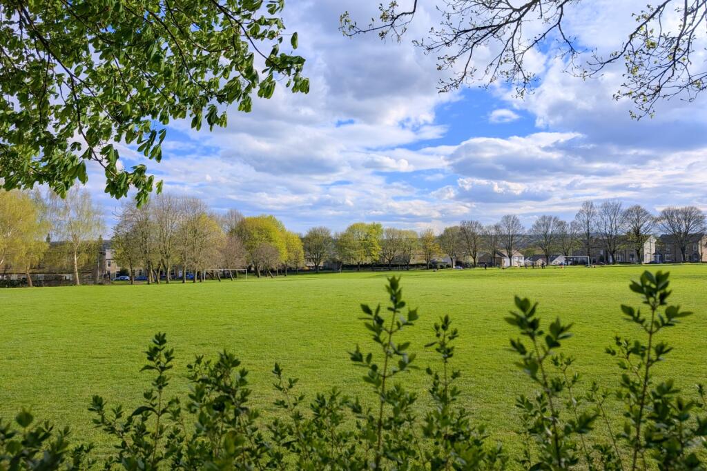 PXL_20250417_160255136