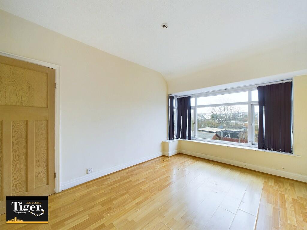 CAM02176G0-PR0457...