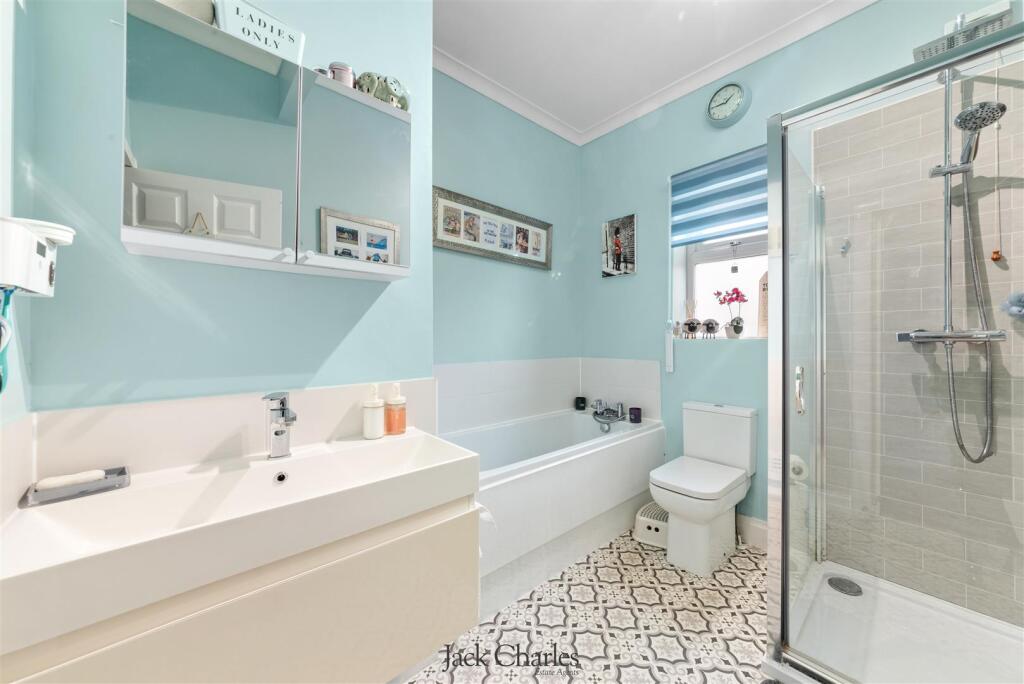 41 Lower Green 7.jpg