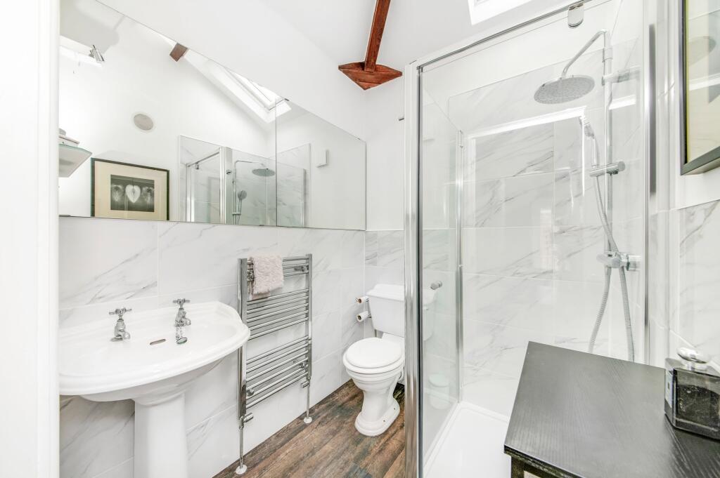 BEDROOM ONE EN-SUITE