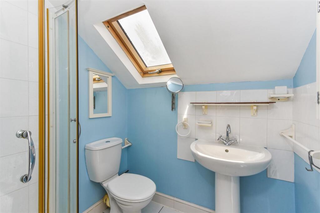 Upstairs Bathroom.jpg