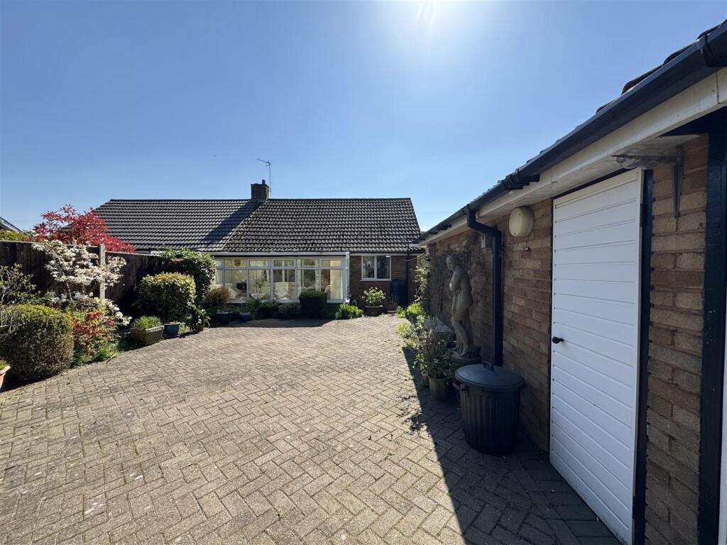 IMG_1283 (Large).JPG