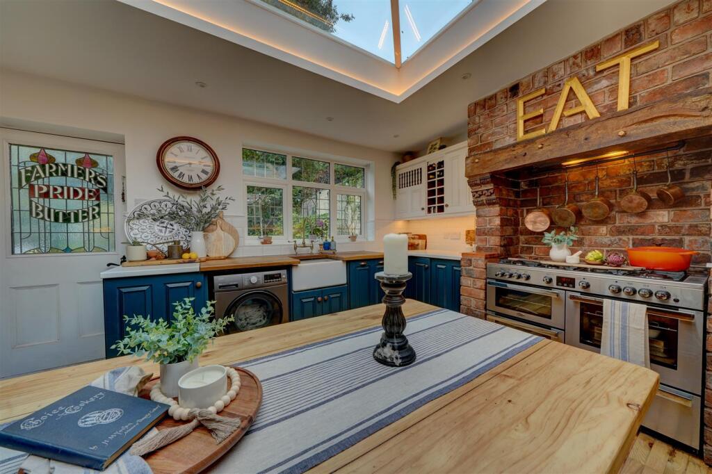 185 Bridgnorth Rd (39).jpg