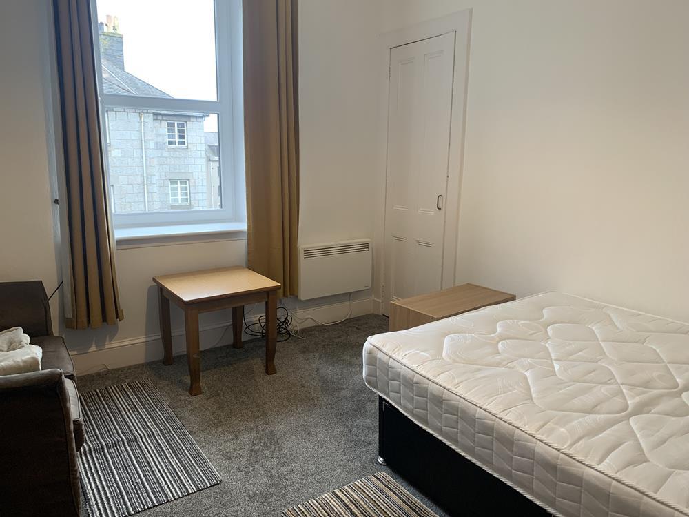 Lounge - Bedroom