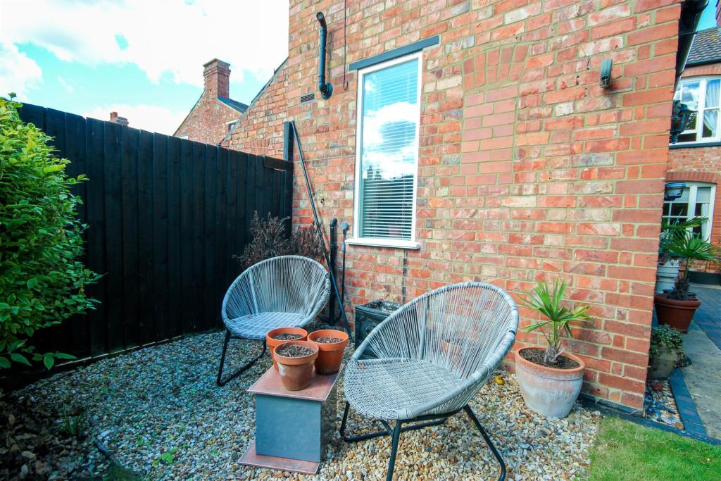 Seating area.jpg
