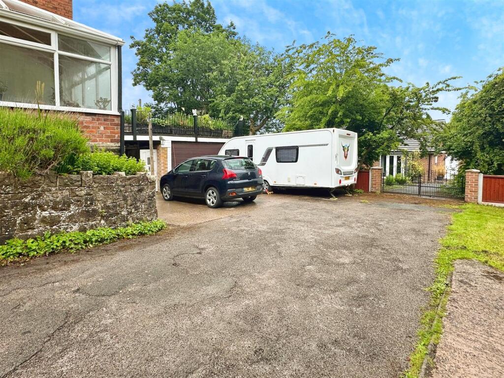 Double Garage