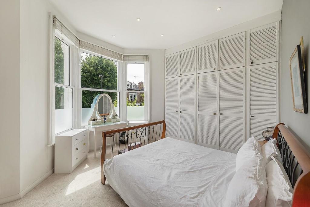 Bedroom.jpg