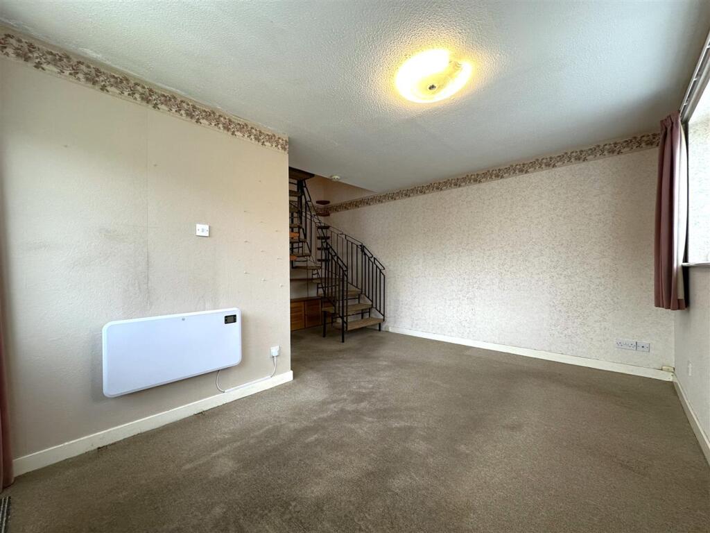 Living Space 588