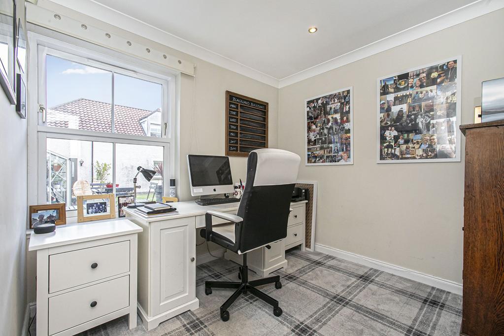 HOME OFFICE