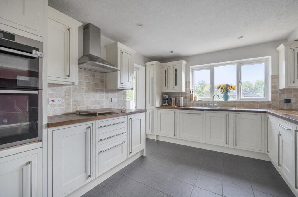 1363121-24-68e7ef...