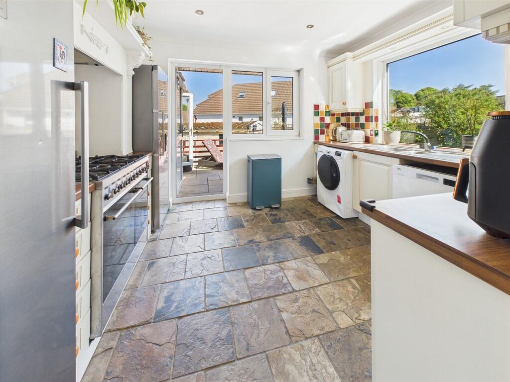 CAM05068G0-PR0016...