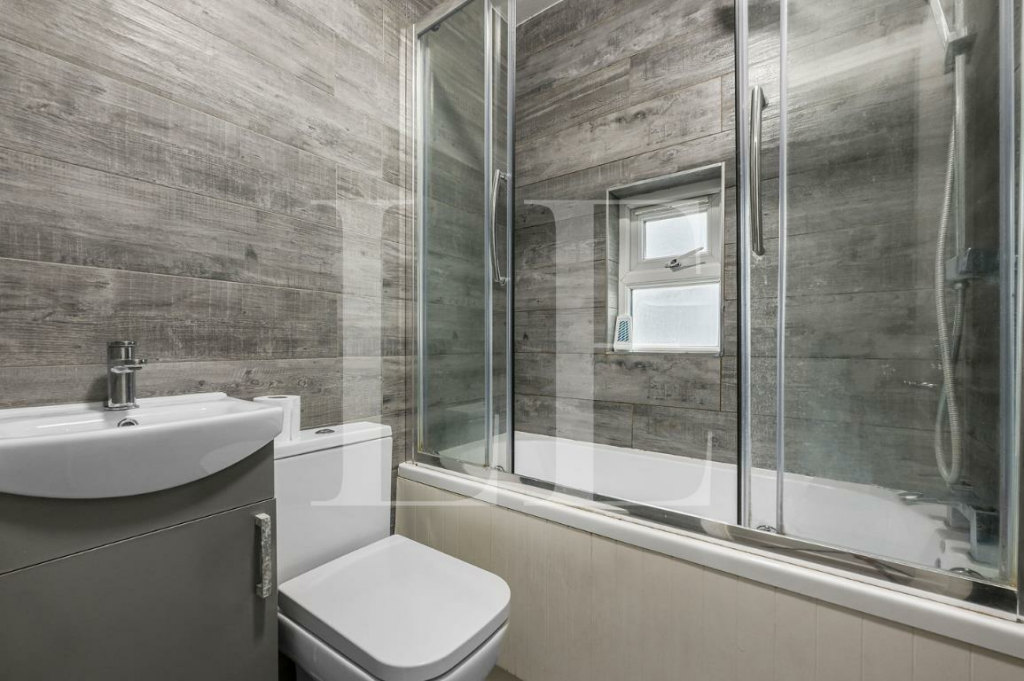 Haselbury Road (18).png