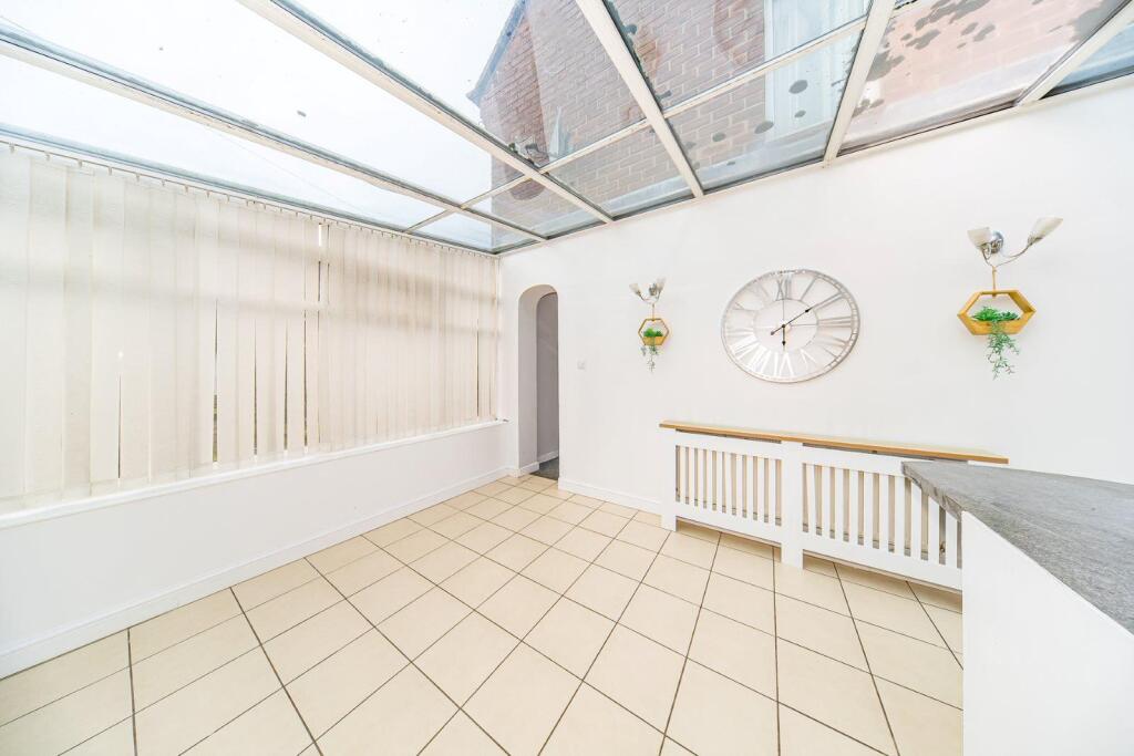 85 Bretherton Road dining area.jpg