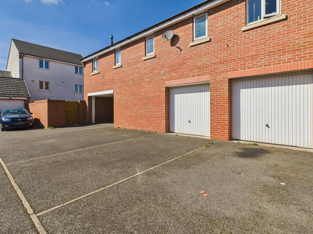 CAM05192G0-PR0034-STILL004