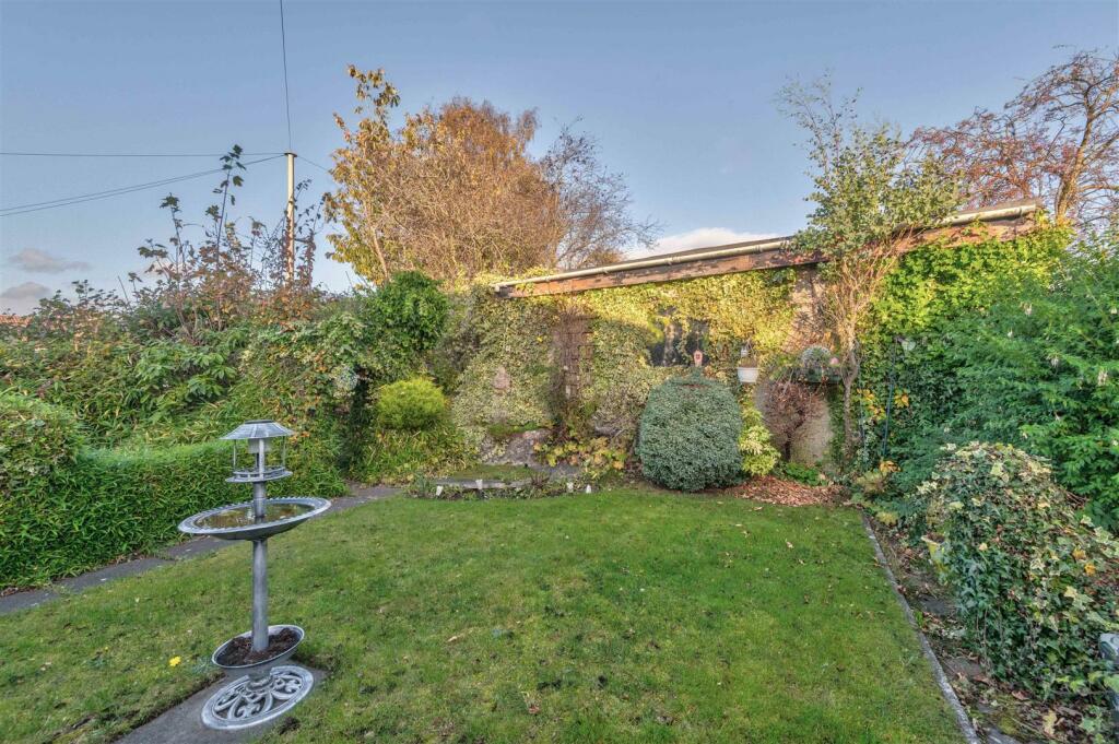 513 Strathmartine Road Dundee-20.JPG