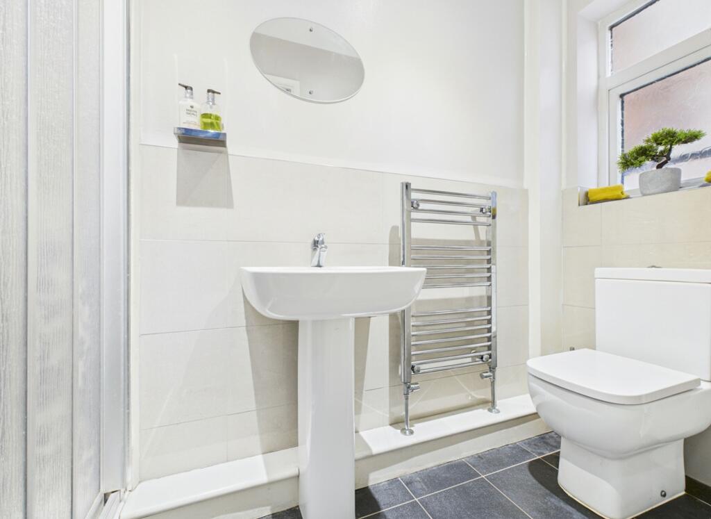 Shower Room (Lower Ground Floor)