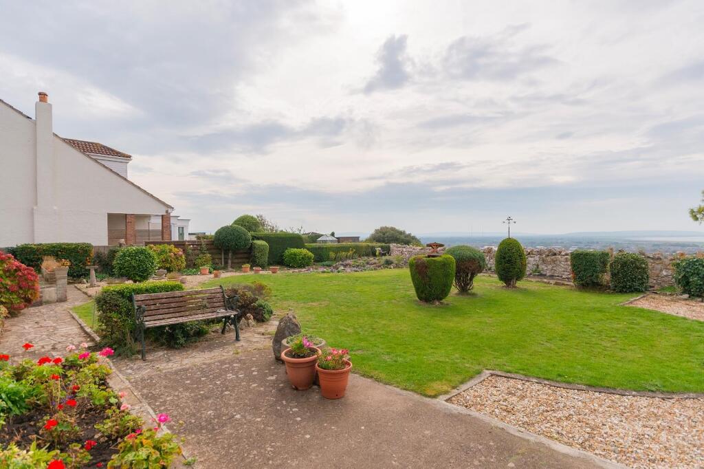 2D5HRCN - External G.jpg