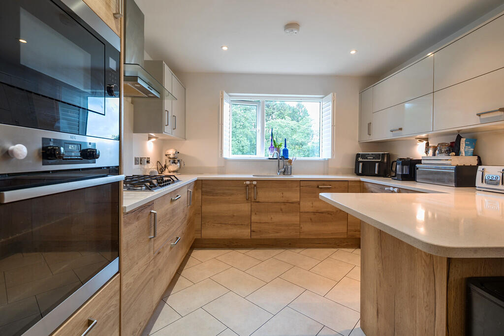 Kitchen/Dining Ro...