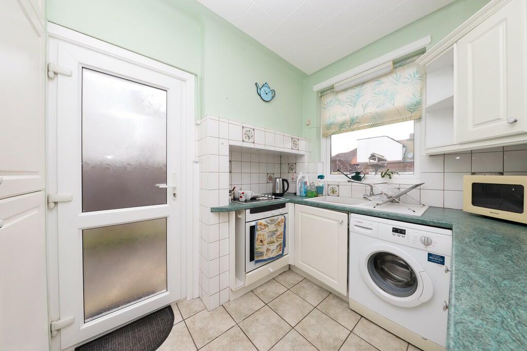 8 Hereford Garden...