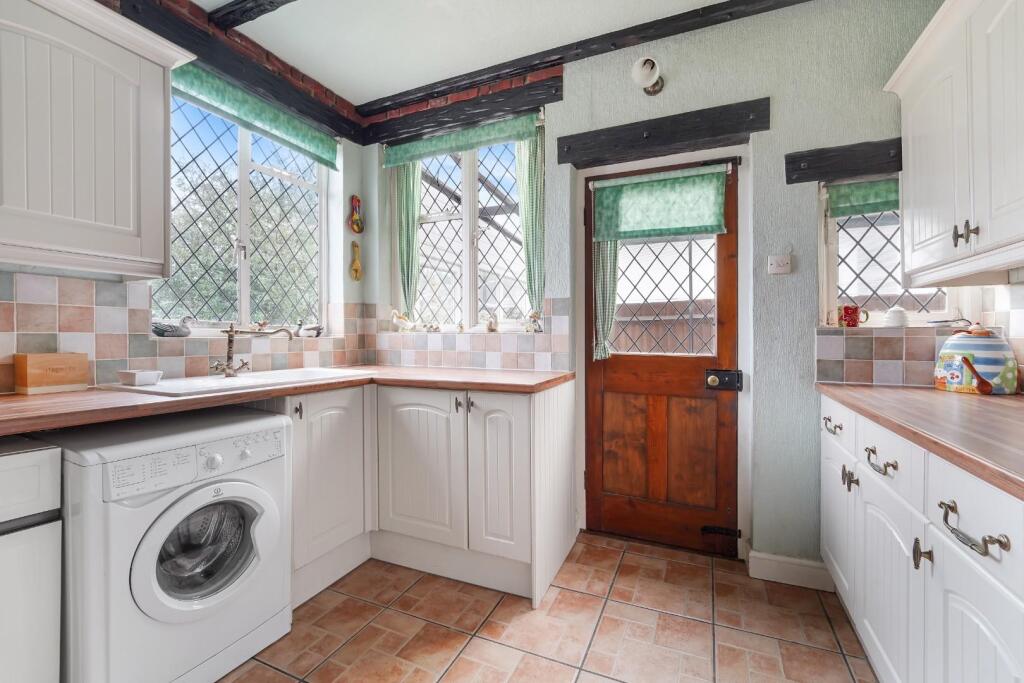 RUTHERWYKE CLOSE (10).jpg