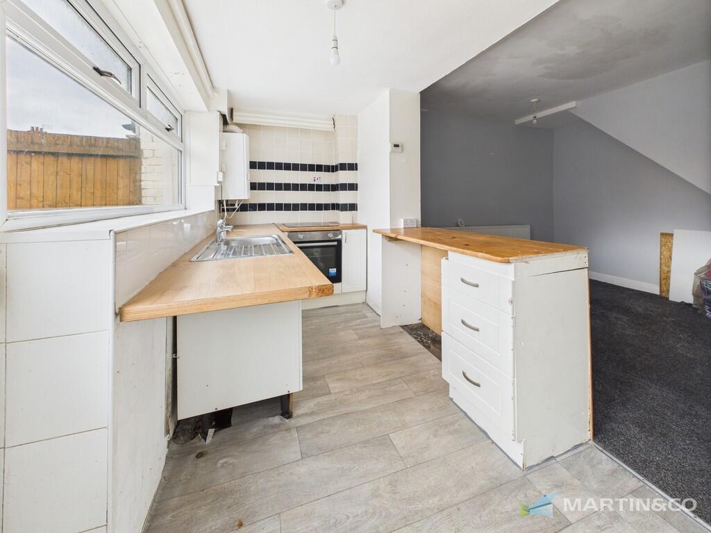 CAM02318G0-PR0476...