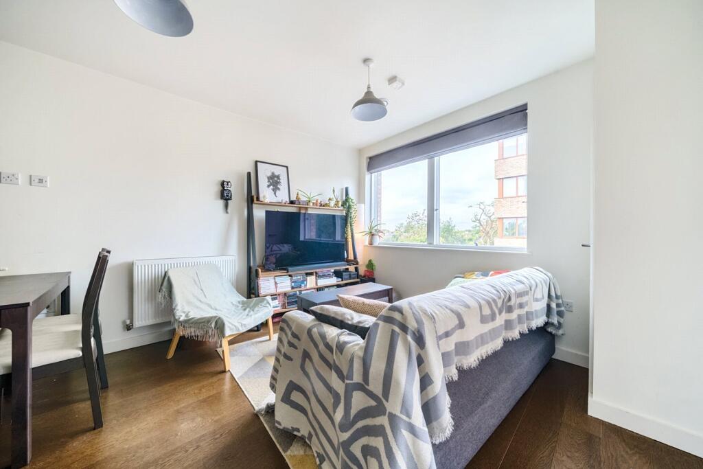 1342340-15-68a5a2...