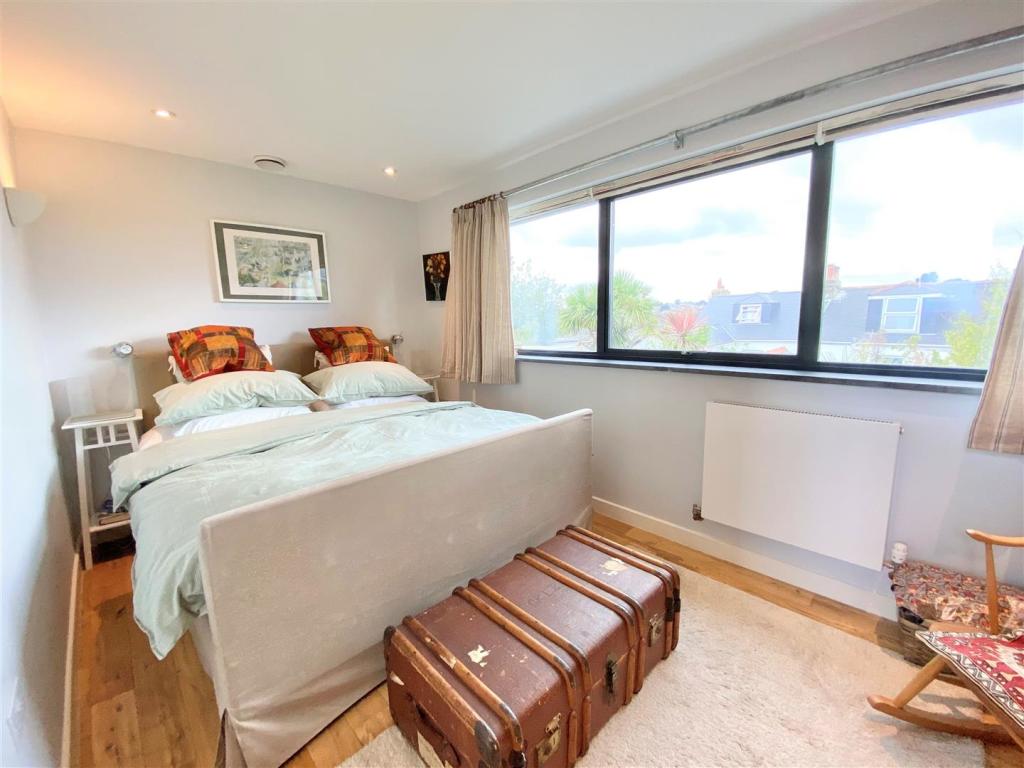 bedroom 2.jpeg