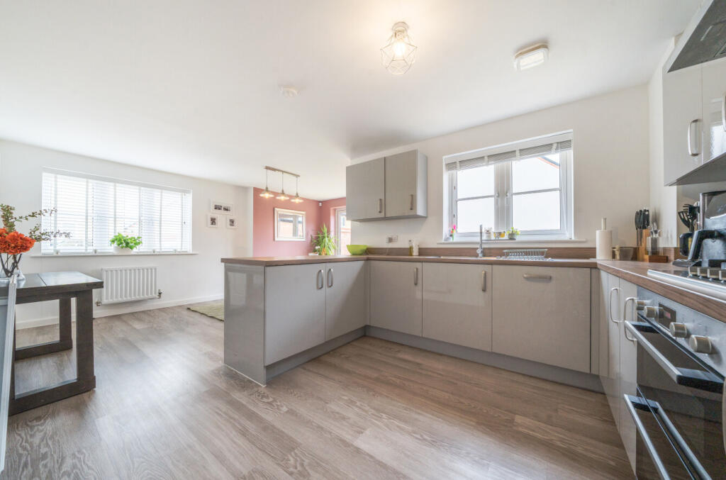 1333389-6-688cab8...