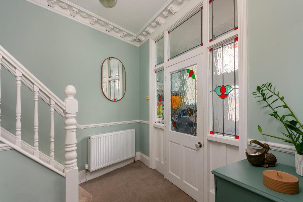 4M1RKE - Hallway B.jpg