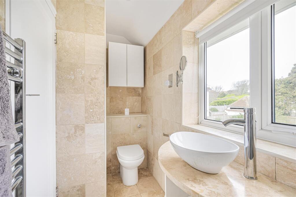 Ensuite