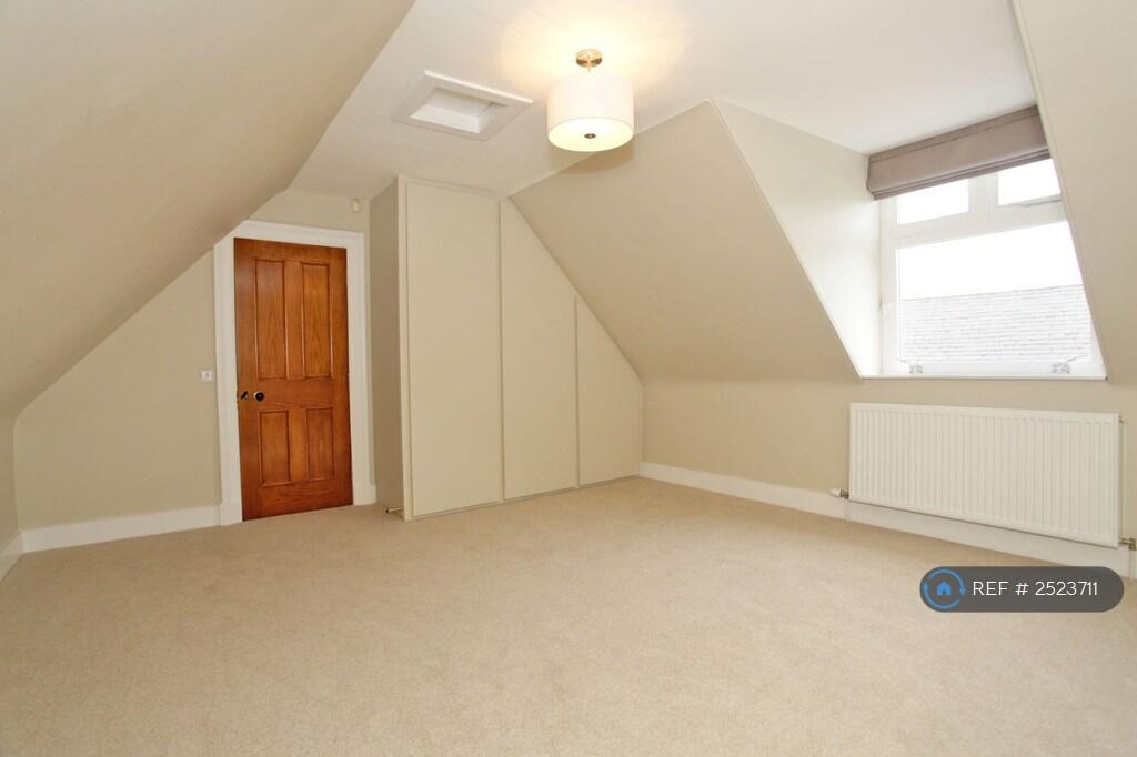 Double Bedroom 4