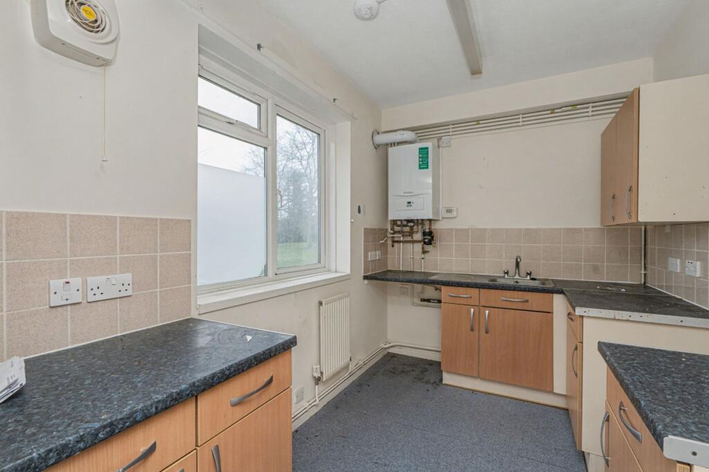 Flat 2 Campion House, Jocks Lane, Bracknell, RG42 1PG